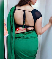 Call Girls in dhaula kuan Delhi 8448224330