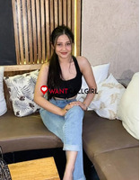 Call Girls In Hauz Khas Delhi | Book 9818470885